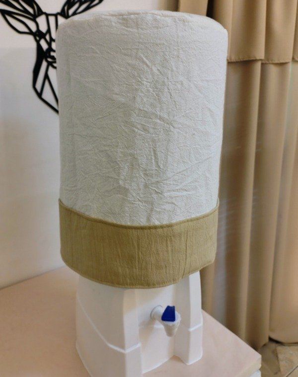 Producto - Funda Bidón Beige y Blanco