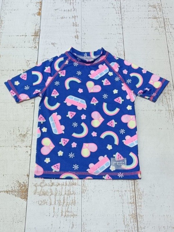 Producto - REMERA UV MANGA CORTA COMBIS Y ARCOS IRIS