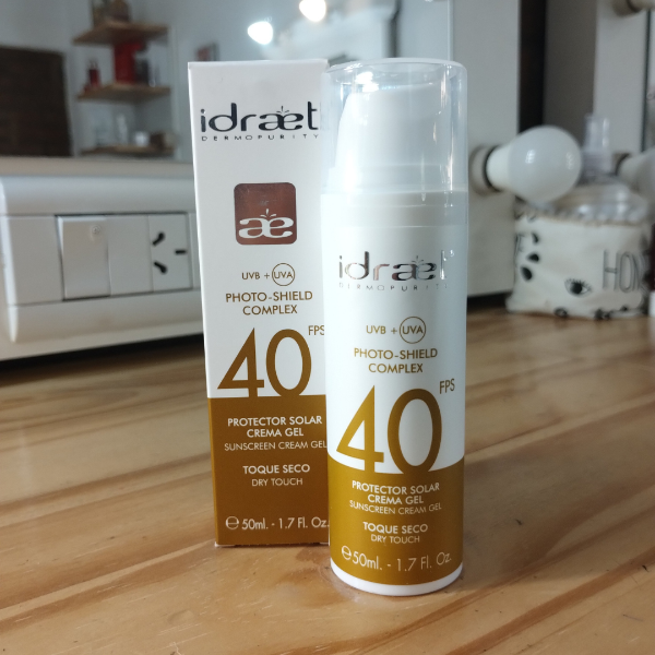 Producto - PROTECTOR SPF 40 CREMA GEL TOQUE SECO-IDRAET