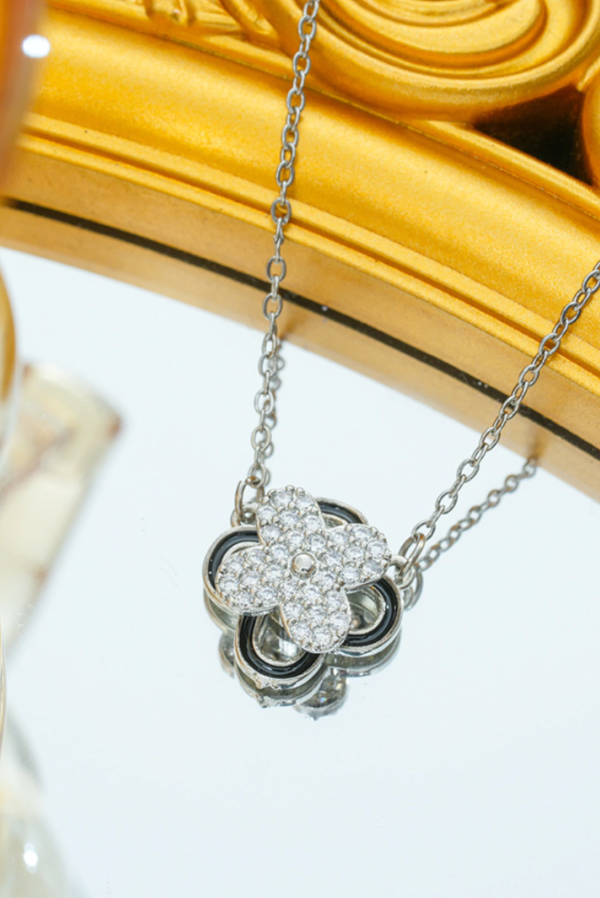 Producto - Collar Clover