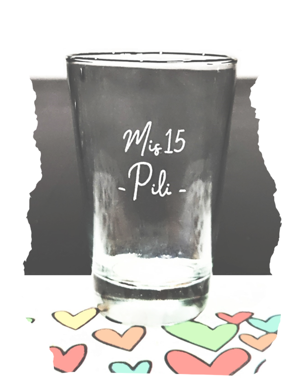 Producto - Souvenirs vaso cónico mis 15 X50