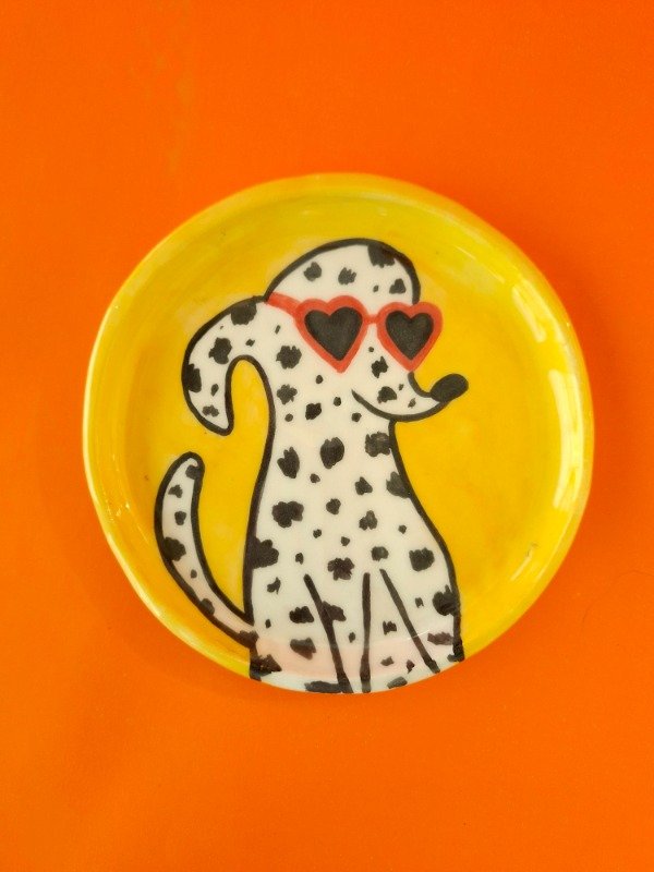 Producto - Plato redondo chico Perrito fondo amarillo