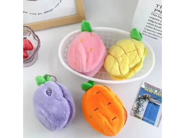 Producto - J23 - Monedero de Fruta con Capibara