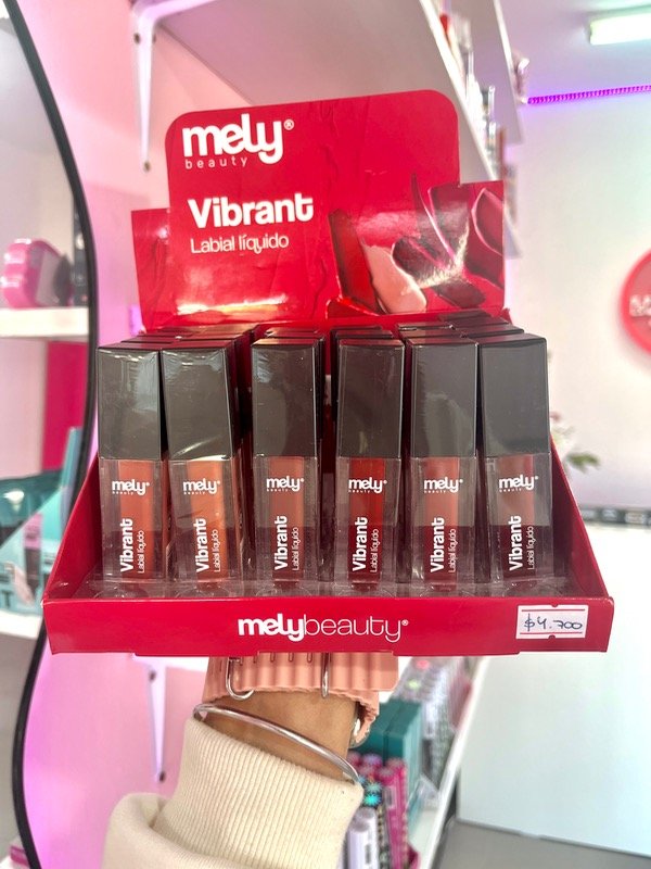 Producto - Labial Líquido Vibrant - Mely
