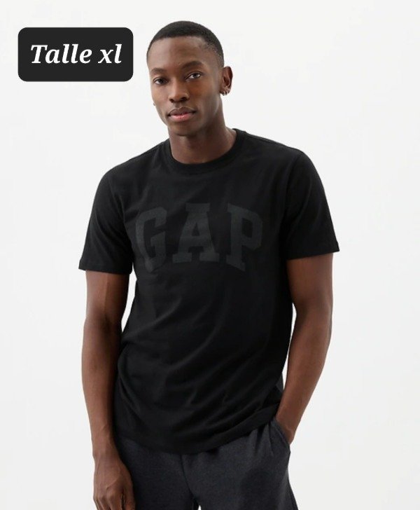 Remera manga corta gap talle XL negra