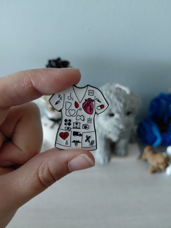 Producto - Pin metalizado - Medicina #1797