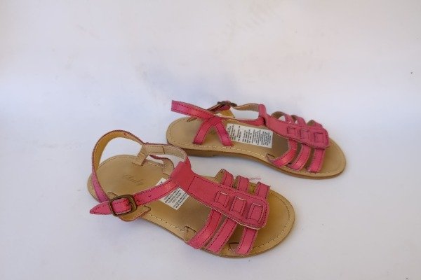 Producto - SANDALIAS DE CUERO MARCA CHEEKY TALLE 30