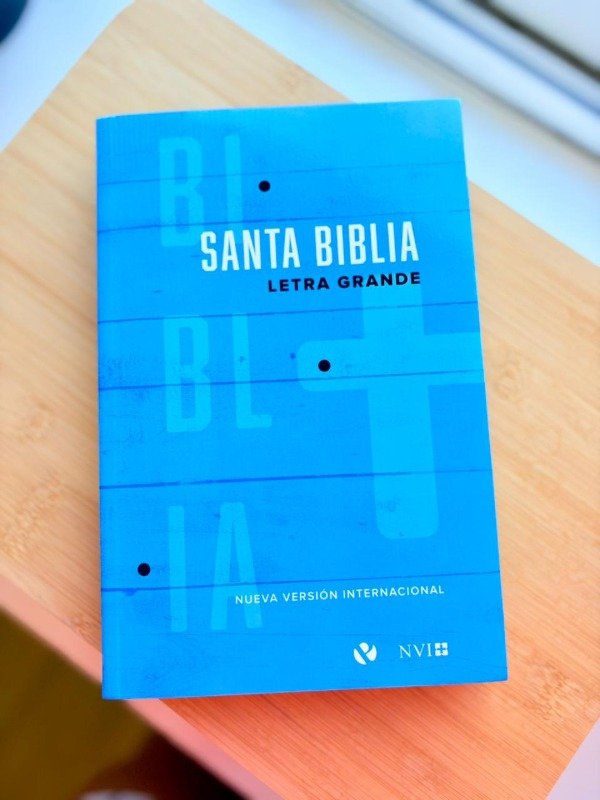 Producto - BIBLIA LETRA GRANDE RUSTICA AZUL - NVI