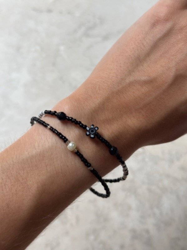 Producto - Pulsera Flor Negra