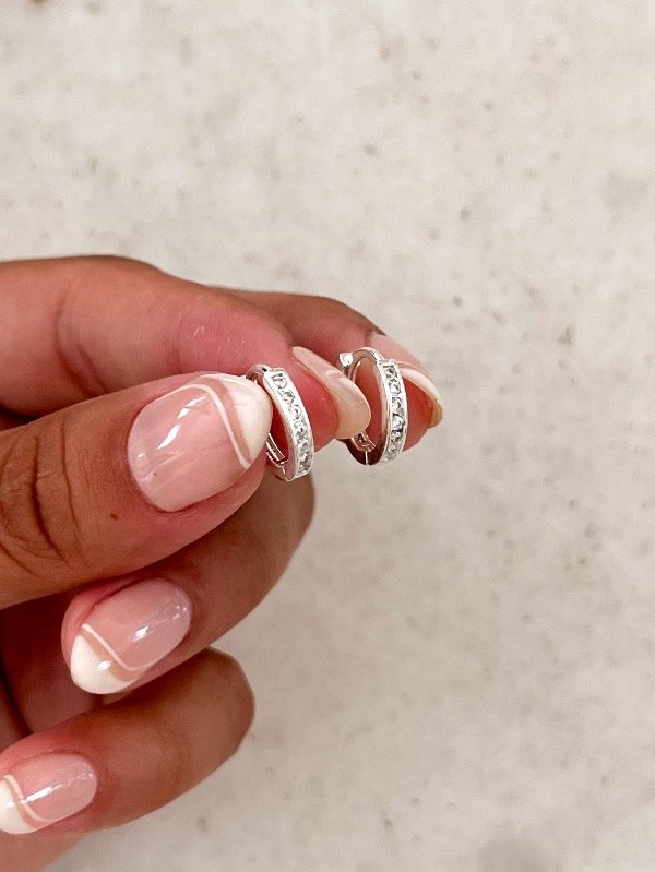 Producto - Argollita Clásica con Stras