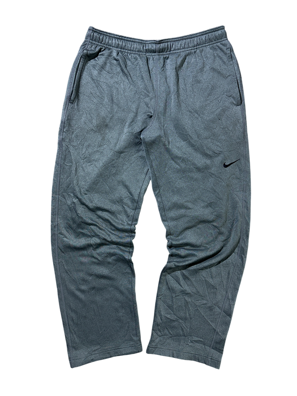 Producto - PANTALON NIKE THERMA FIT GRIS T:L