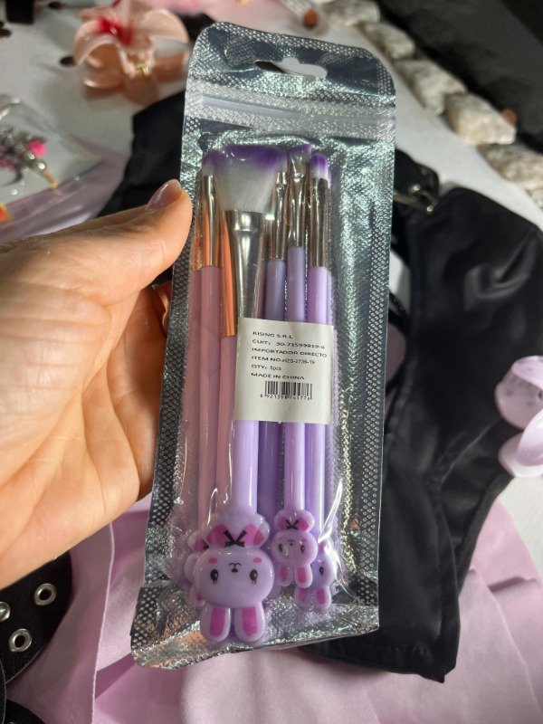 Producto - SET BROCHAS BUNNY LILA