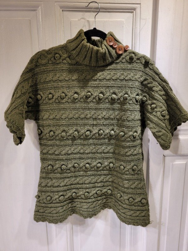 Producto - Sweater verde media polera con botones Ralle L - PRECIO: 50X