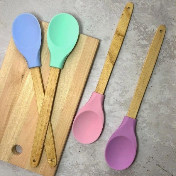 Producto - CUCHARA SILICONA MANGO MADERA