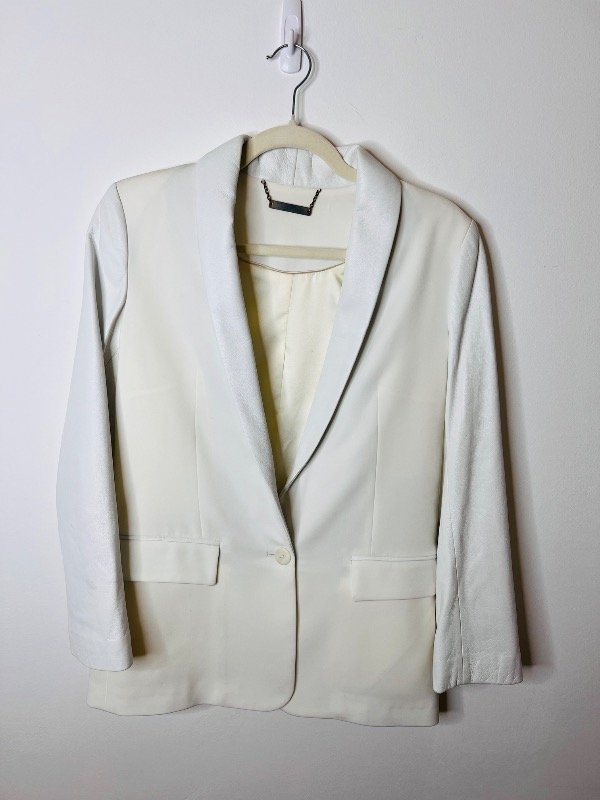 Producto - Blazer Ginebra 05