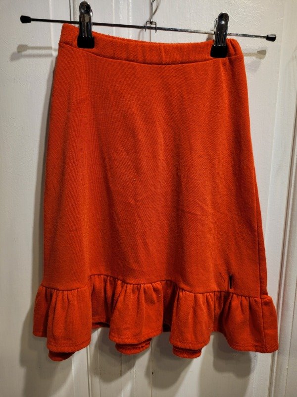 Producto - Falda CHEEKY colorada Talle 4 años - PRECIO: 7X