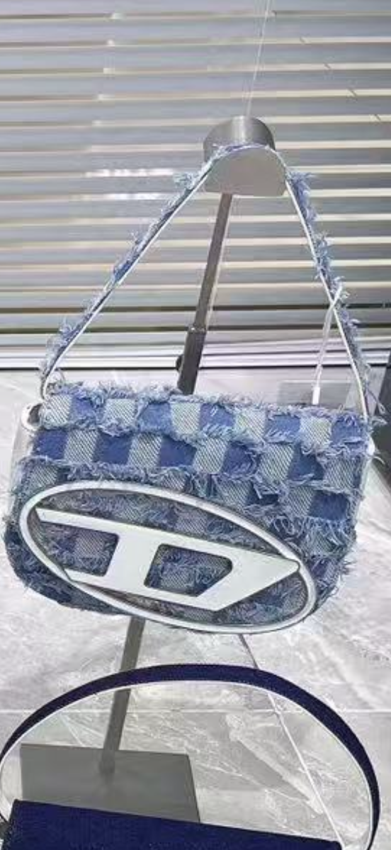 Producto - Cartera Diesel Jean