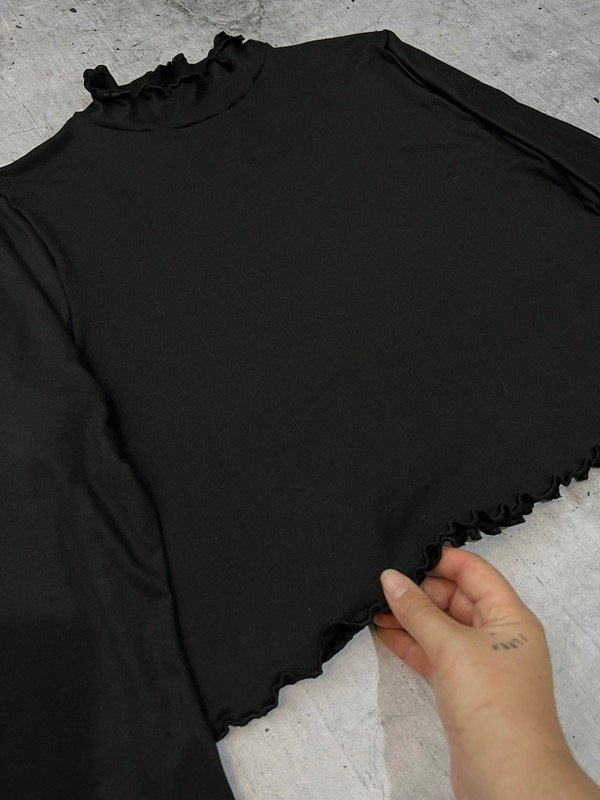 Producto - Polera MESH negra - 3