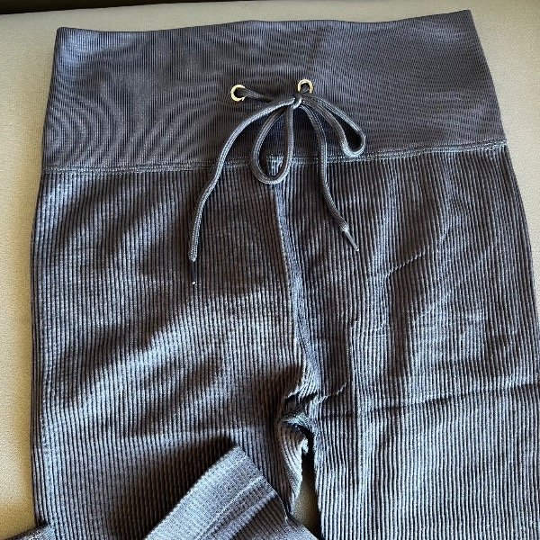 Producto - Conjunto Acanalado Premium Gris T.L/XL - 3