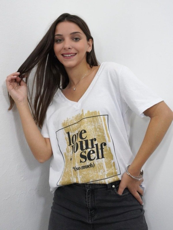 Producto - REMERA LOVE YOUR SELF