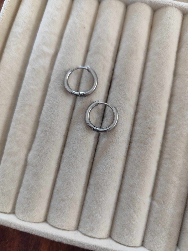 Producto - Aros argolla cierre click 1cm. Acero quirúrgico.