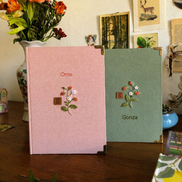 Producto - Agenda cosida personalizada flor+nombre