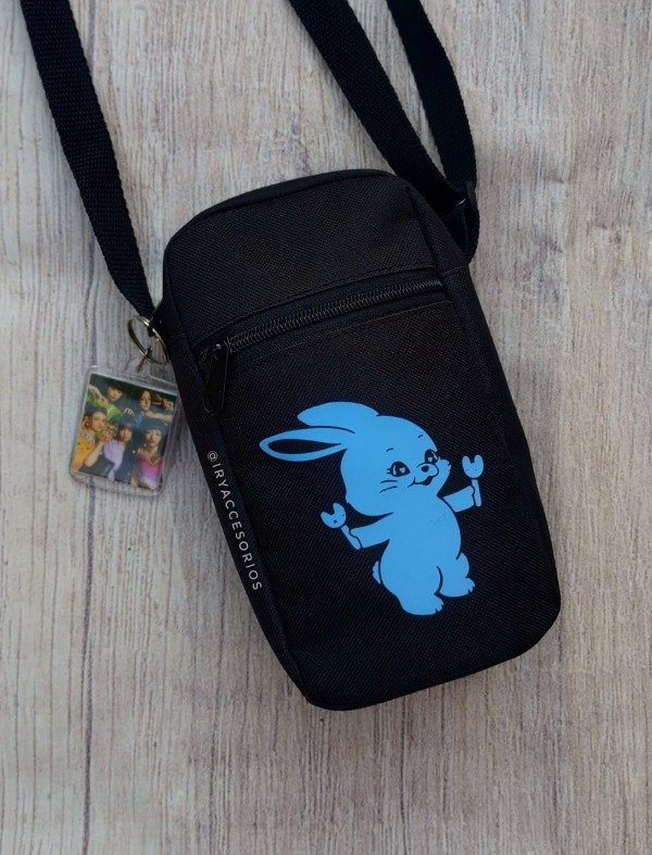 Producto - Portacelular - NewJeans (Bunny)