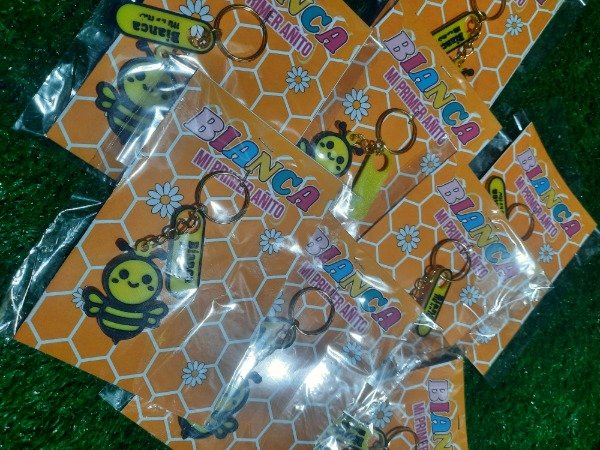 Producto - Llavero Abejita