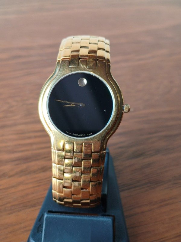 Producto - Movado Museum enchapado en Oro. (Malla chica)