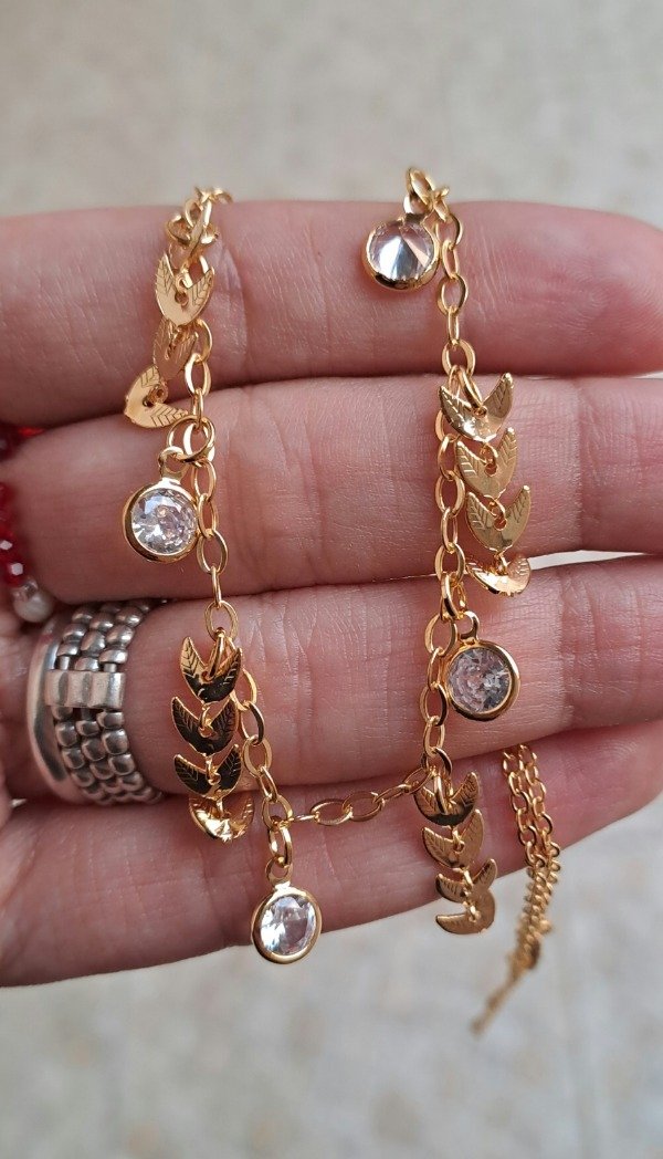Producto - Collar enchapado en oro 36cm más 5cm de alargue con Strass y Ramitas colgantes - 1