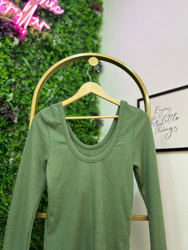 Producto - Camiseta escote espalda MILI (verde) 0615 - 2