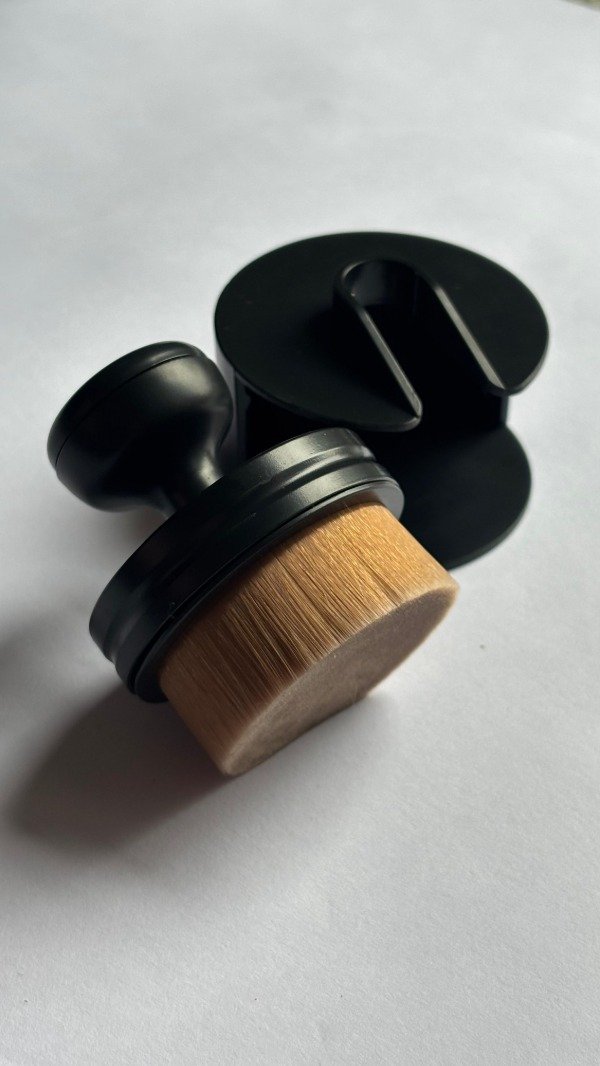 Producto - Brush Tyre Autocare