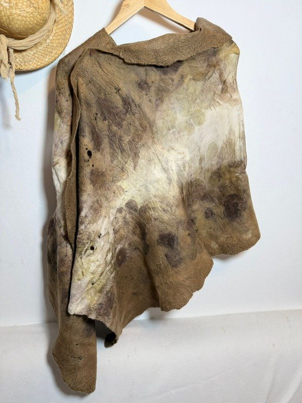 Producto - Pashmina ECOPRINT fieltro y seda natural CHOCOLATE