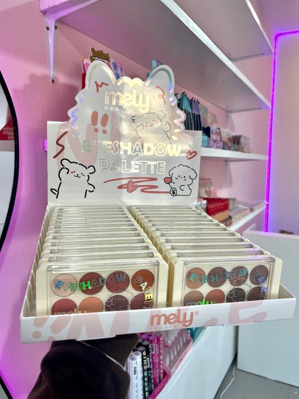 Producto - Paleta de sombras Eyeshadow Palette - Mely