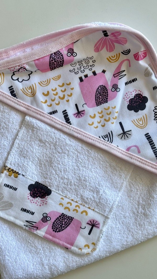 Producto - Toalla con capucha + babita