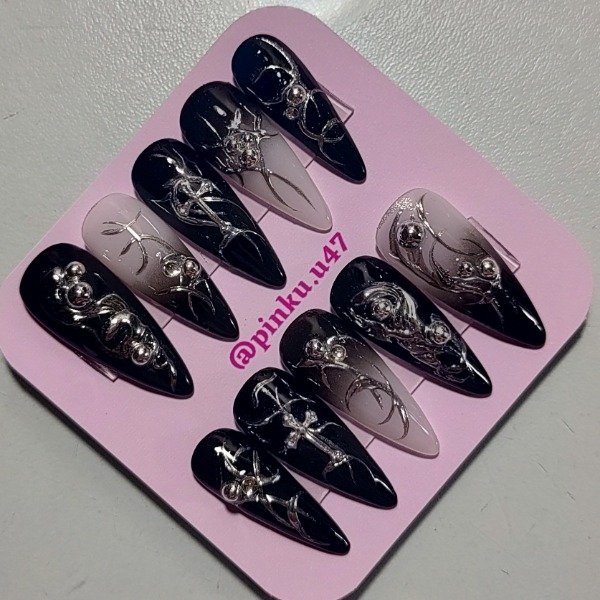 Producto - Dark nails (Stilleto largas)