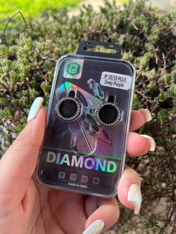 Producto - Iph 15 y iph 15 plus protector de camara straps violeta