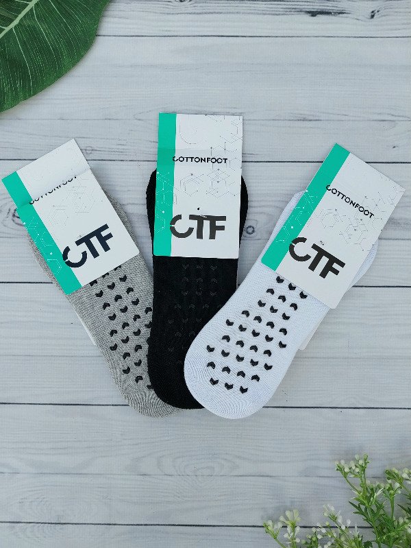 Producto - Medias soquetes antideslizantes - COTTON FOOT