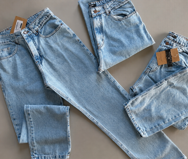 Producto - Jeans Mom tiro alto /rigido