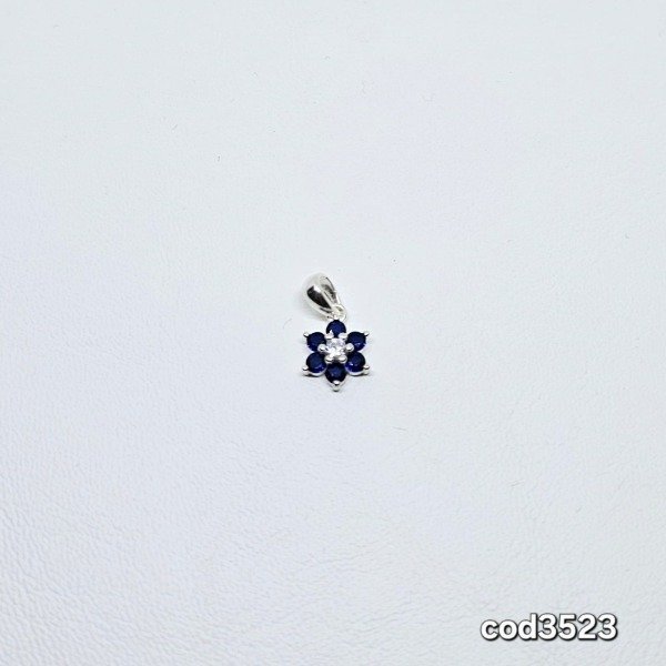 Producto - Dije Flor con piedras azules, de plata (cod3523)