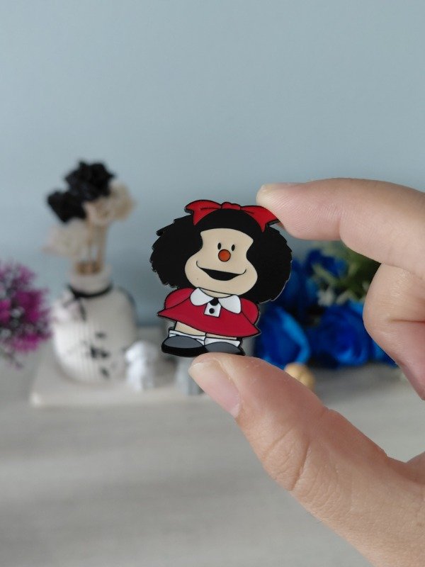 Producto - Pin metalizado - Mafalda #0114