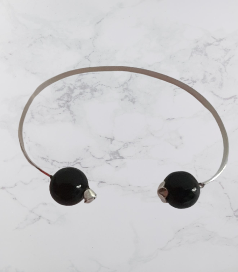 Producto - PULSERA RIGIDA CON OBSIDIANA PLATA 925