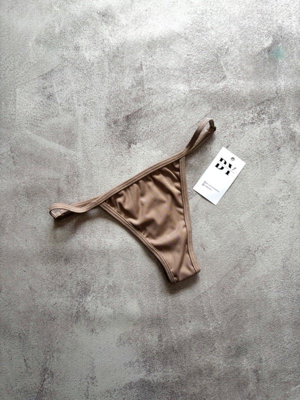 Producto - Less Lirio regulabre