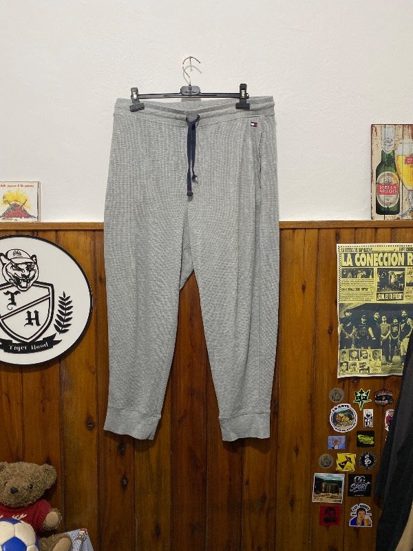 Producto - TOMMY HILFIGER SLEEPWEAR GRIS (XL)