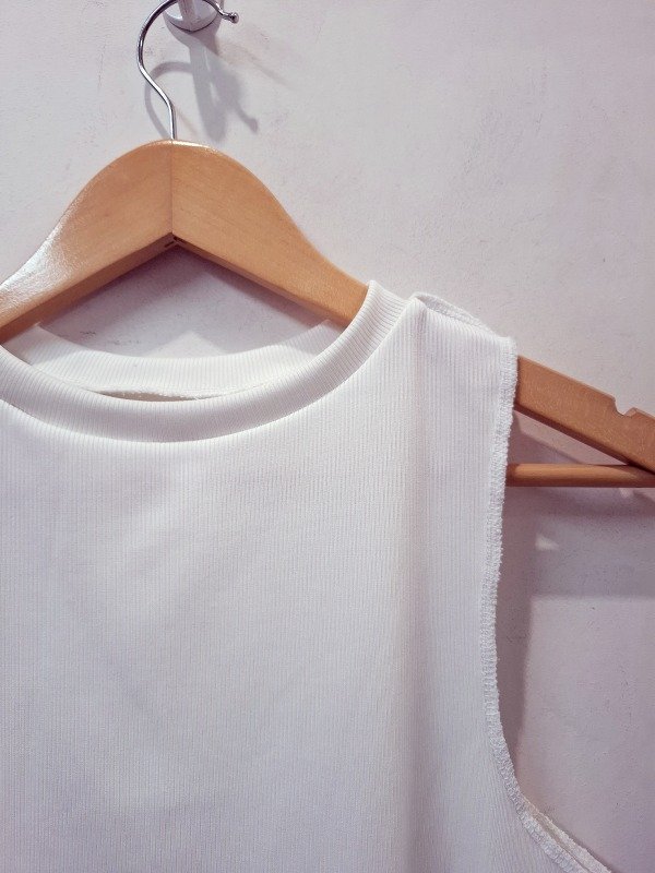 Producto - Top white overlock