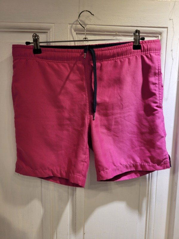 Producto - Traje de baño KEVINGSTON fucsia Talle 18 años - PRECIO: 20X