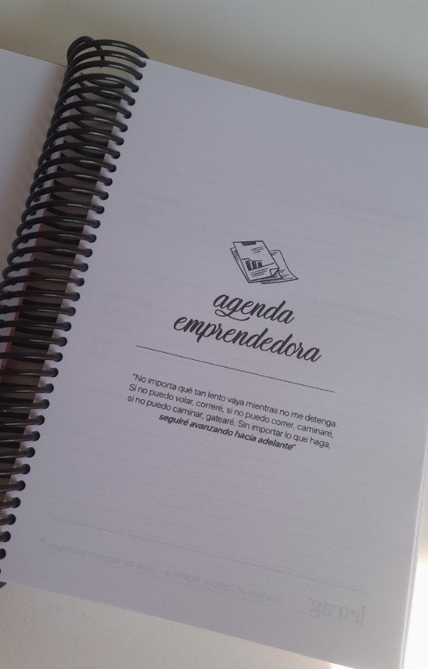 Producto - Agenda Emprendedora 2026 con elástico tapa personalizada