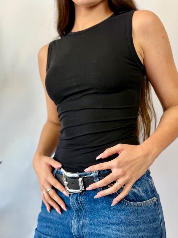 Producto - Top Crop Escote Redondo Negro - 0