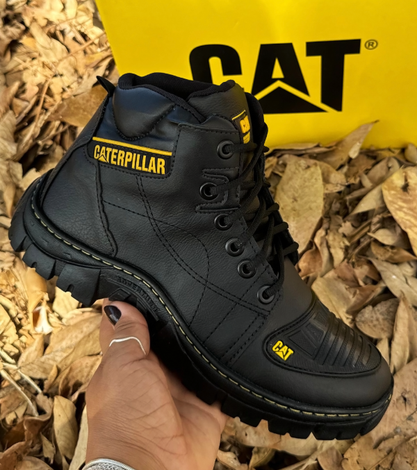 Producto - BORCEGO CATERPILLAR