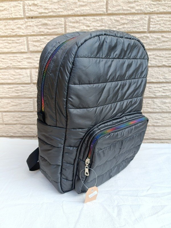 Producto - Mochila puffer portanotebook